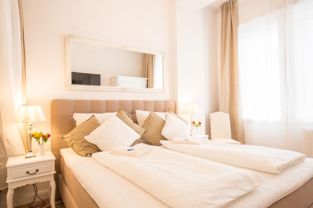Fritz By Rockchair Apartments L Superhost Status L 3 Bedrooms Boxspringbeds 2 Bathrooms 2 Kitchen - Cozy Family & Business Flair Welcomes You! Berlín Exterior foto